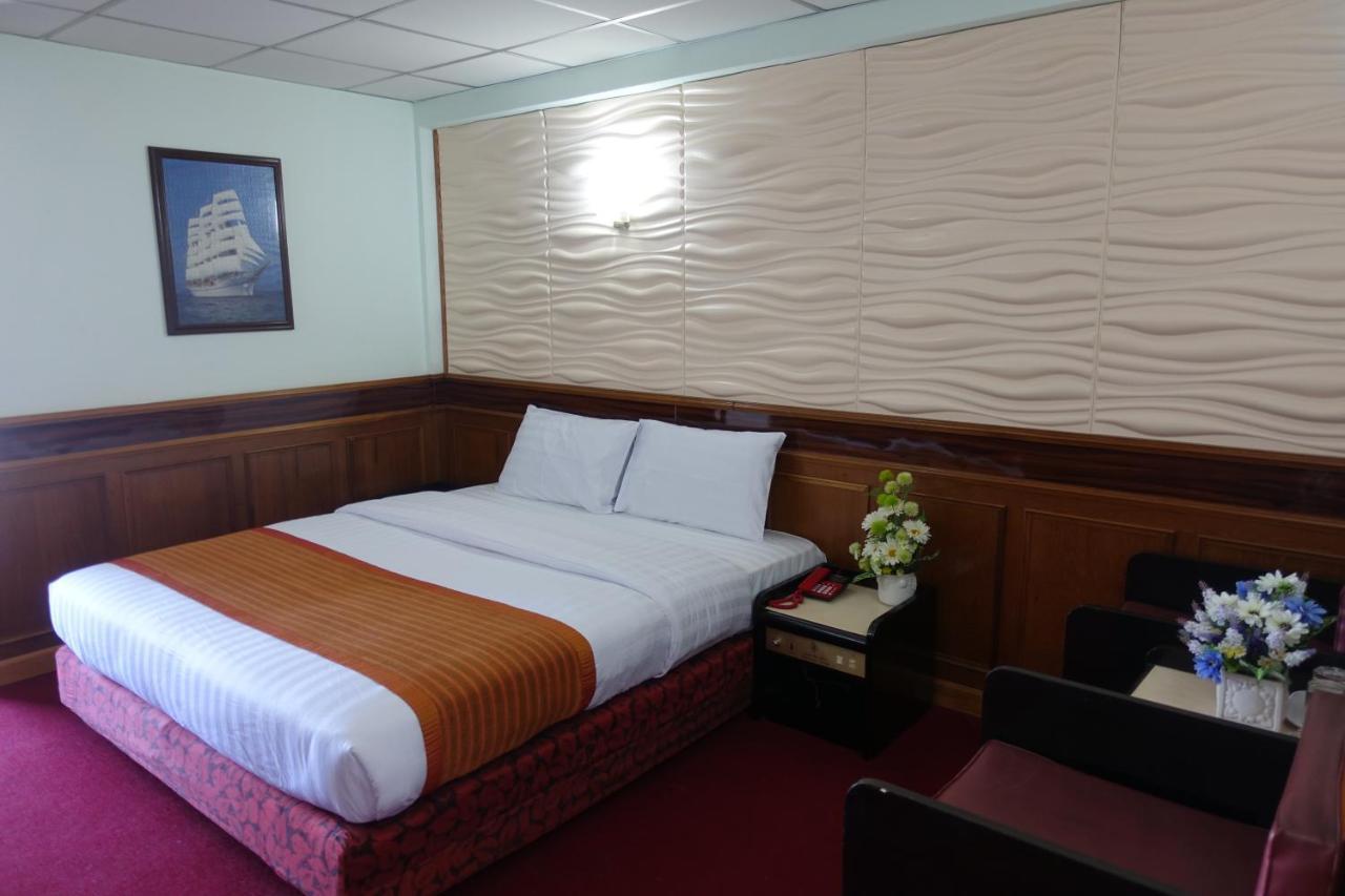 Serene Hotel Pattaya Exterior photo